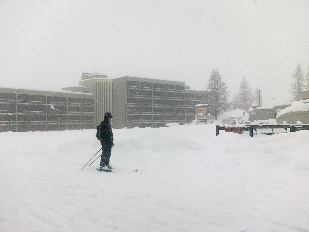 Bilocale Cervinia Cielo Alto Sulle Piste Lägenhet Breuil-Cervinia Exteriör bild