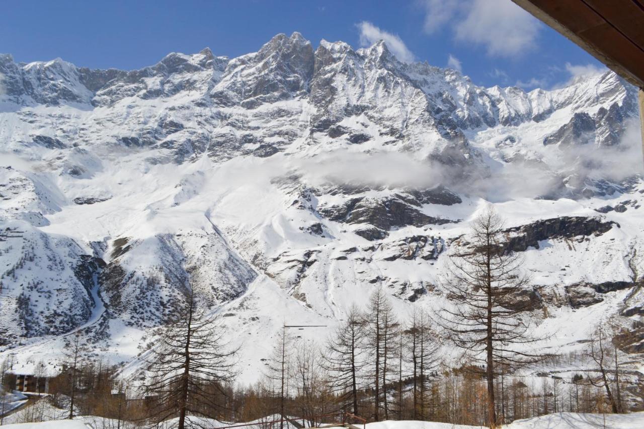 Bilocale Cervinia Cielo Alto Sulle Piste Lägenhet Breuil-Cervinia Exteriör bild